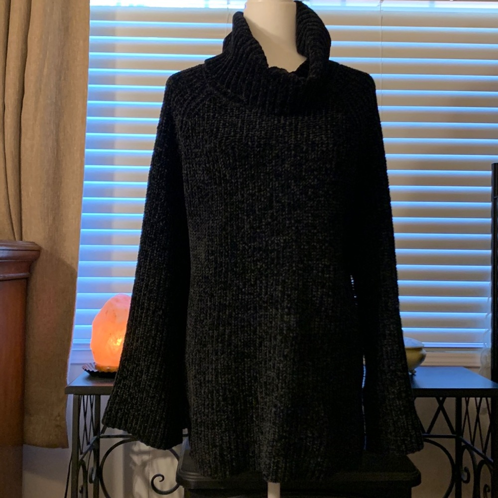 Women’s sweater